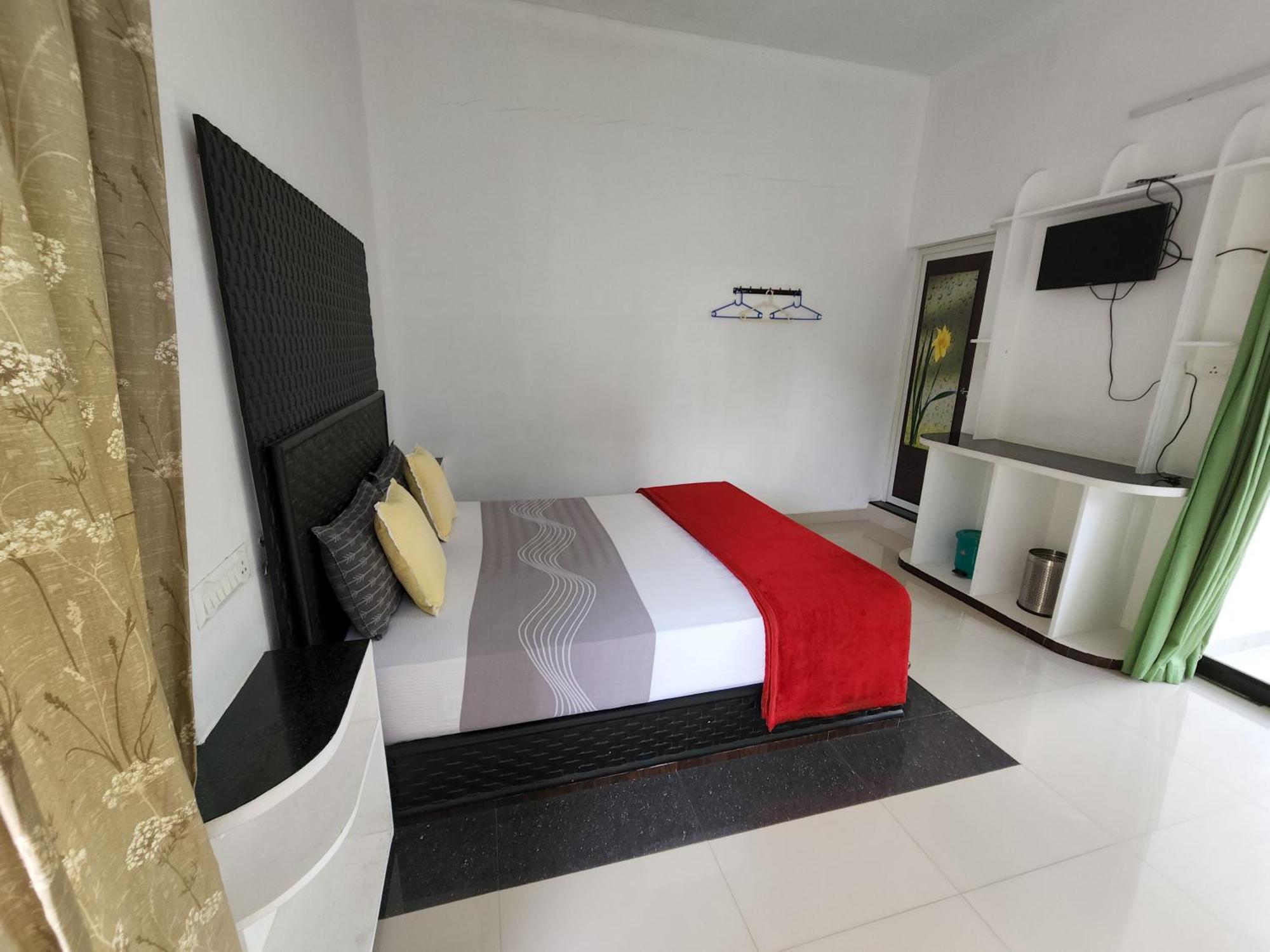 Kairali Palace Home Stay Thekkady Zewnętrze zdjęcie